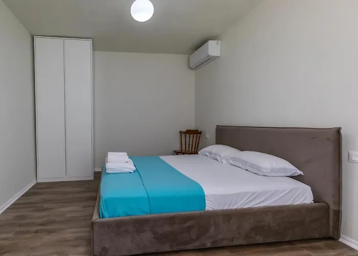 Villa Forest - Middle Of Forest & Near The Golem (Tirana)