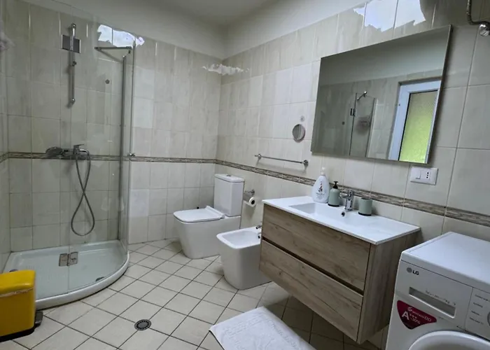 Forest - Middle Of Forest & Near The 别墅